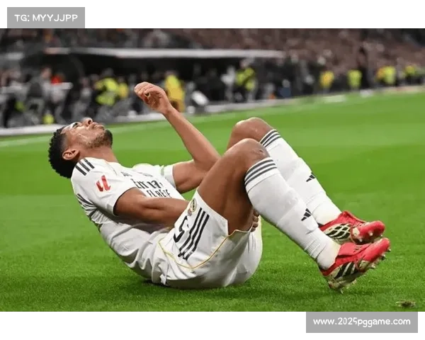 贝林厄姆赛前热身已显不适,左腿半腱肌早有预兆